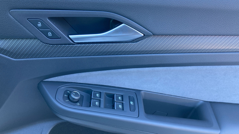 Volkswagen Golf 2.0 TSI 320 R 4Motion 5dr DSG Petrol Hatchback